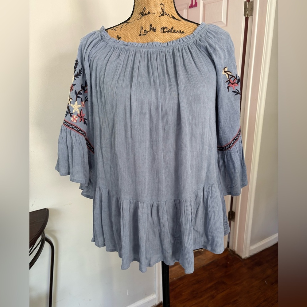 Altar'd State Women's Boho Peasant Blouse S/M Blue Embroidered Bell Sleeve